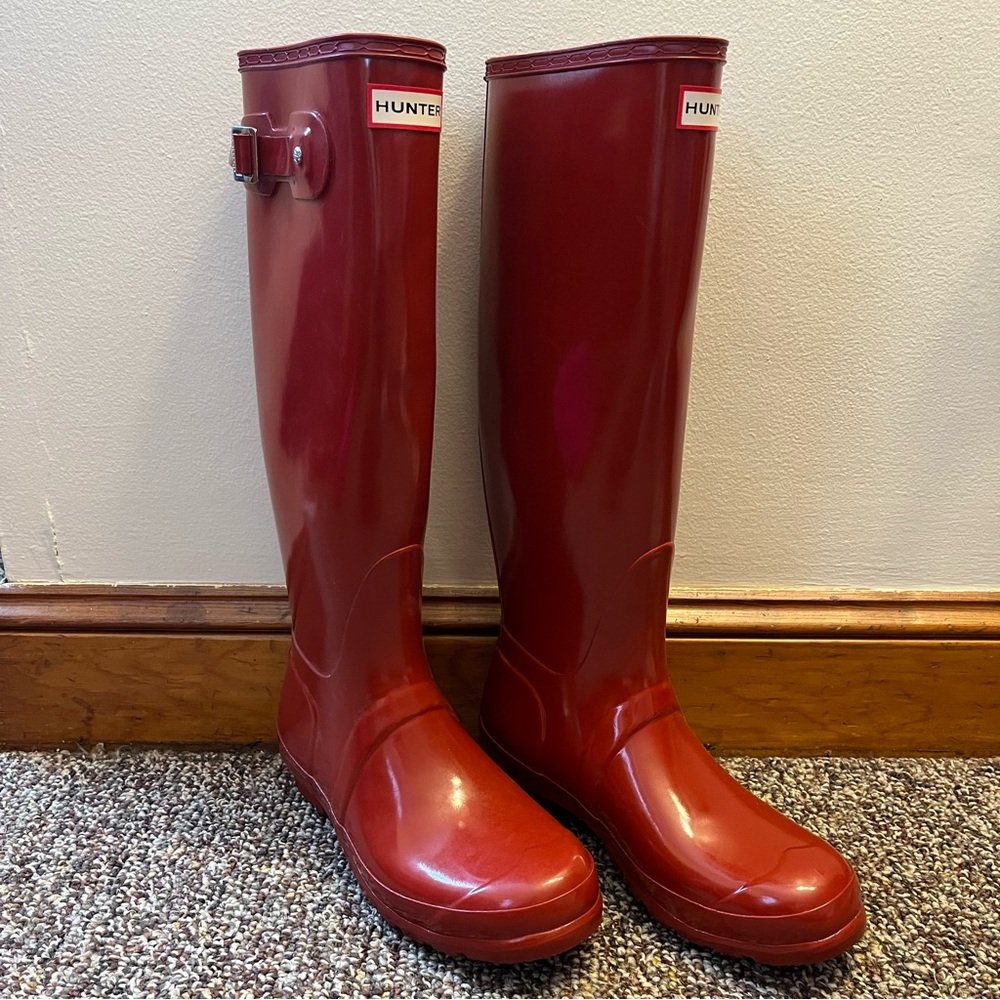 NWOT Hunter Classic Red Waterproof Boots